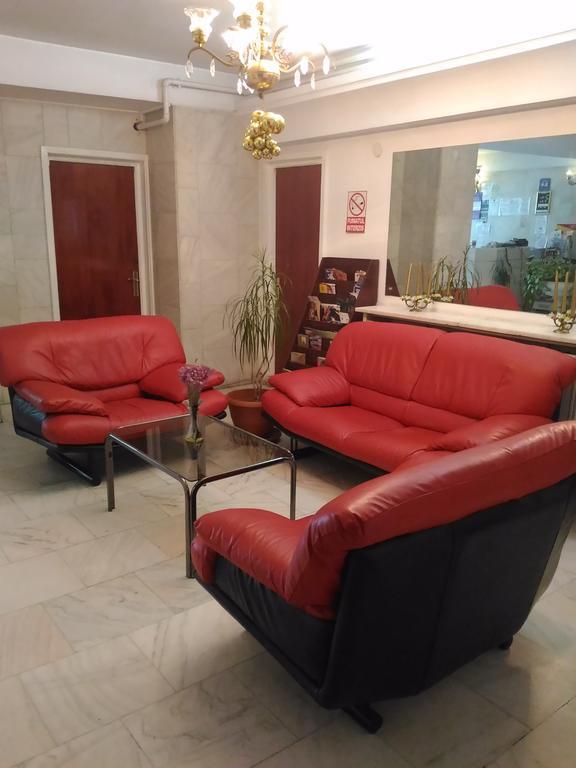 Pensiunea Helvetia Bucharest Luaran gambar