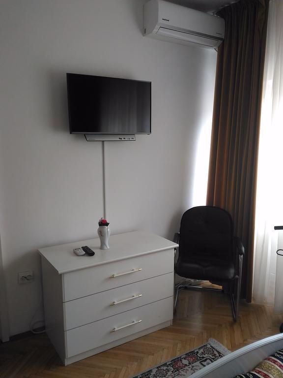 Pensiunea Helvetia Bucharest Luaran gambar